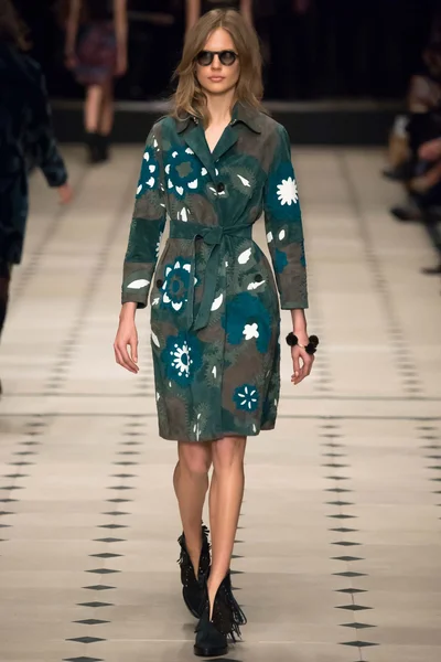Look 24